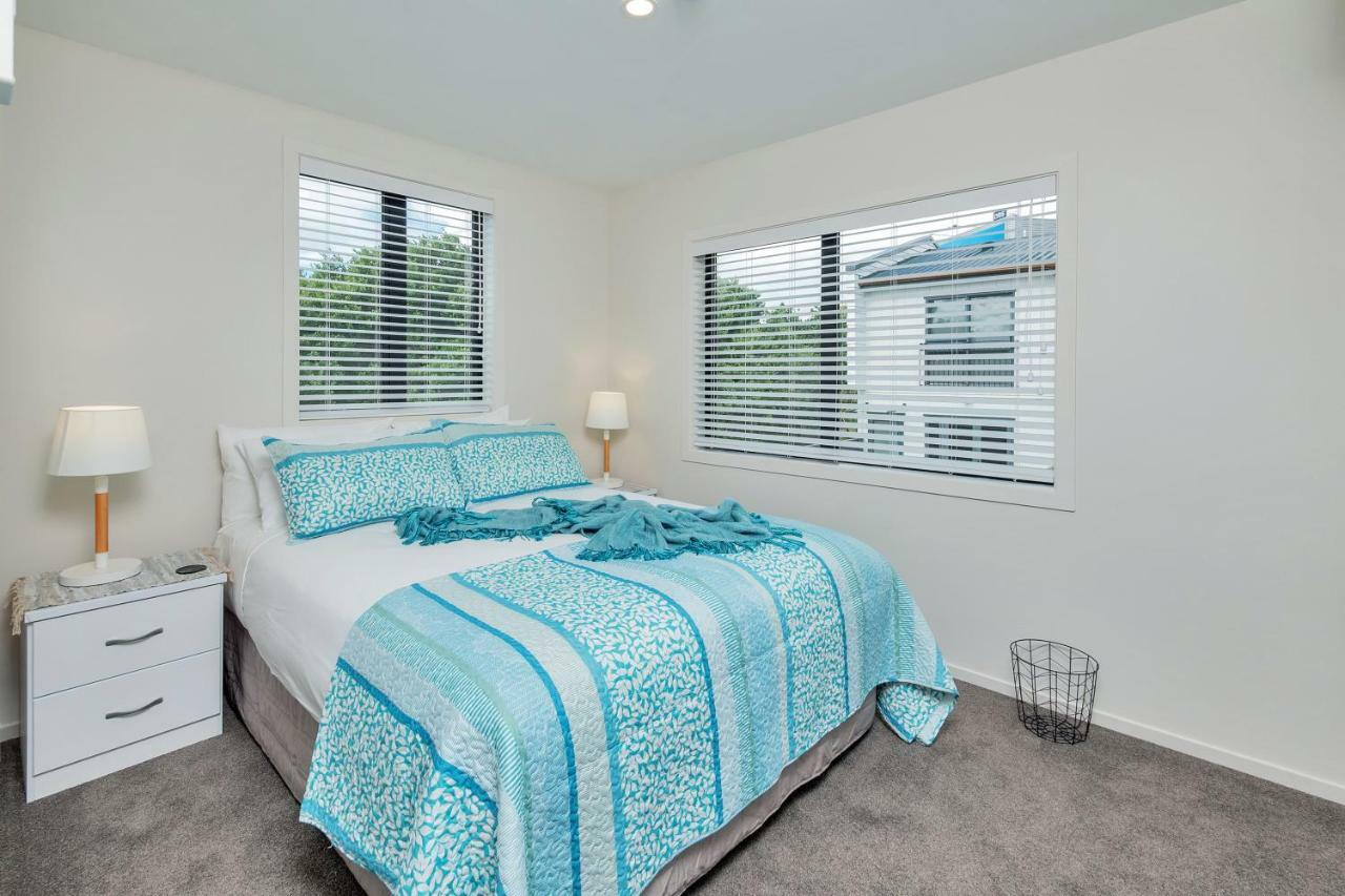 Greenwich Townhouse With Parking And Air-Con Auckland Exterior foto